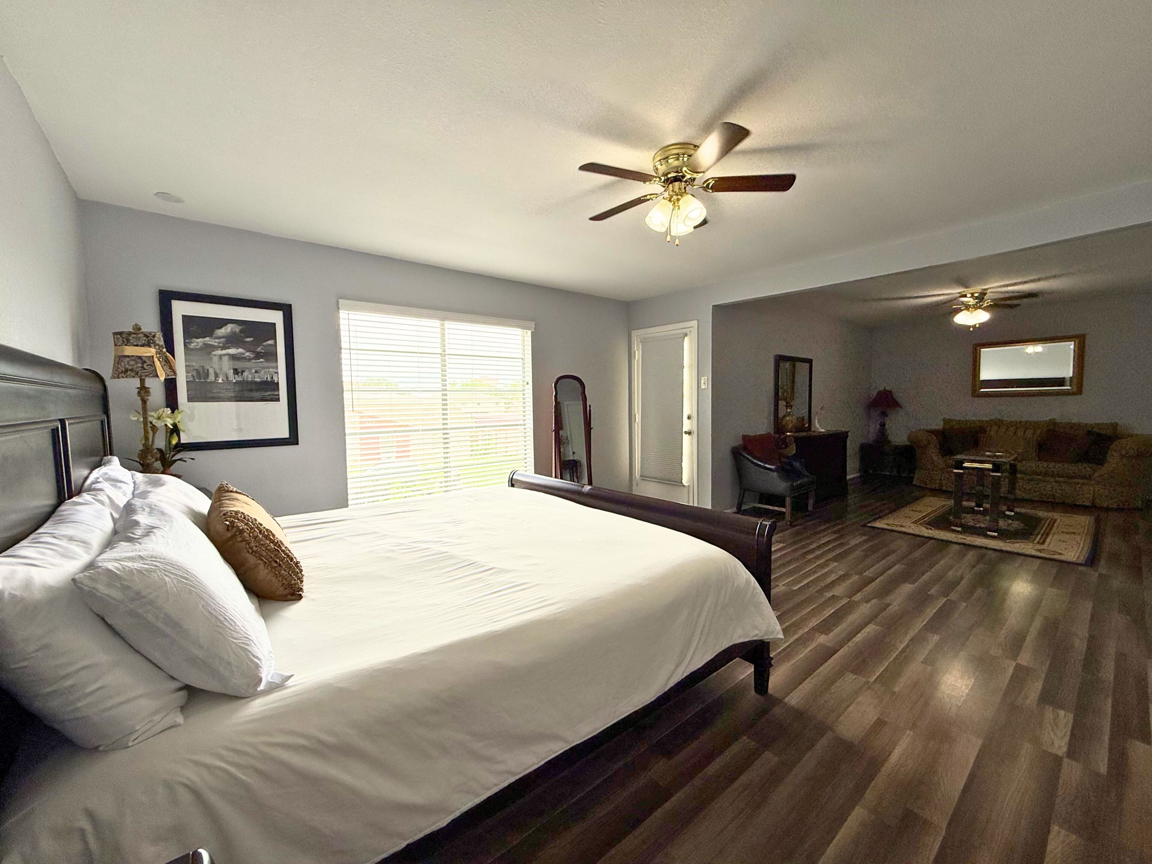 2 bedrooms, iron/ironing board, free WiFi, bed sheets
