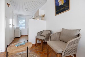 Interior - Victor Studio – 200 m from the Beach (La Tranche-sur-Mer)