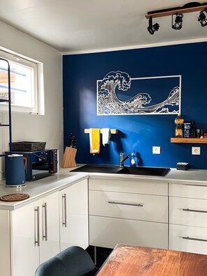 Fridge, microwave, oven, stovetop - La maison des marées - ref. 107 (La Tranche-sur-Mer)