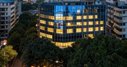 PIN Hotel Guangzhou Beijing Road Pedestrian Street Gongyuanqian Metro Station Branch - Free Deliver Service to Guangzhou Baiyun International Airport & Free Deliver Service to Canton Fair Complex During Canton Fair Period