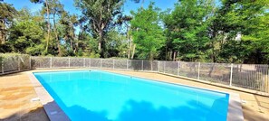 Pool - Forest Apartment – Shared Pool (La Tranche-sur-Mer)