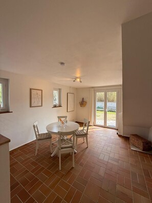 Dining - Pool • Climate - Golf - Near Saint-Tropez-Wi-fi (Roquebrune-sur-Argens)