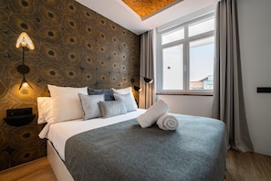 Iron/ironing board, WiFi, bed sheets - 506 - A33 Signature | Penthouse | Terr | 2BR | 6G (Madrid)