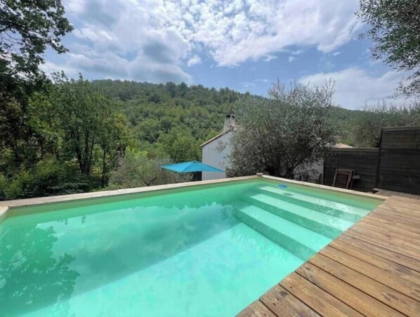 Pool - Junior Oia Suite (Cyclades Island)