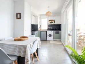 Ruokailu