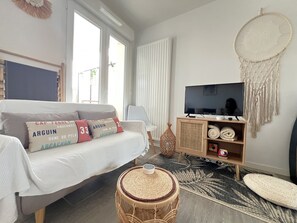 TV - Central apartment, pets welcome - 3 guests (Arcachon)