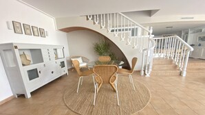Unclassified image, 5 of 23, button - Seafront apartment with views - NOR guests (La Mora)