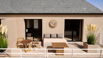 Luxury-Villa, Meerblick | Terrasse/Patio