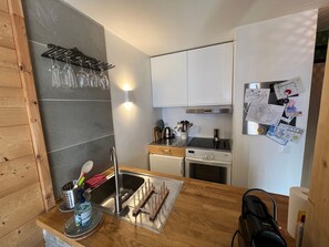Fridge, microwave, dishwasher - Avoriaz - Apartment for 5 ppl, village and ski area view (Avoriaz)