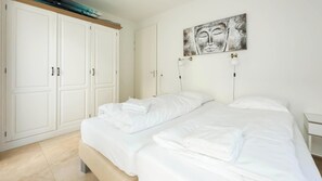 3 bedrooms - Modern Coast Villa With Private Patio (Egmond aan Zee)