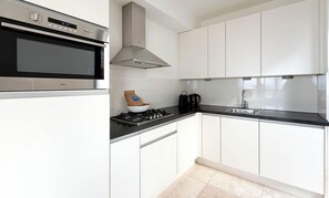 High chair - Modern Coast Villa With Private Patio (Egmond aan Zee)