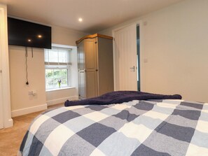 3 bedrooms, individually decorated, individually furnished, free WiFi - Cowside Farm (Settle)