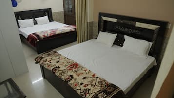 Family Room, City View