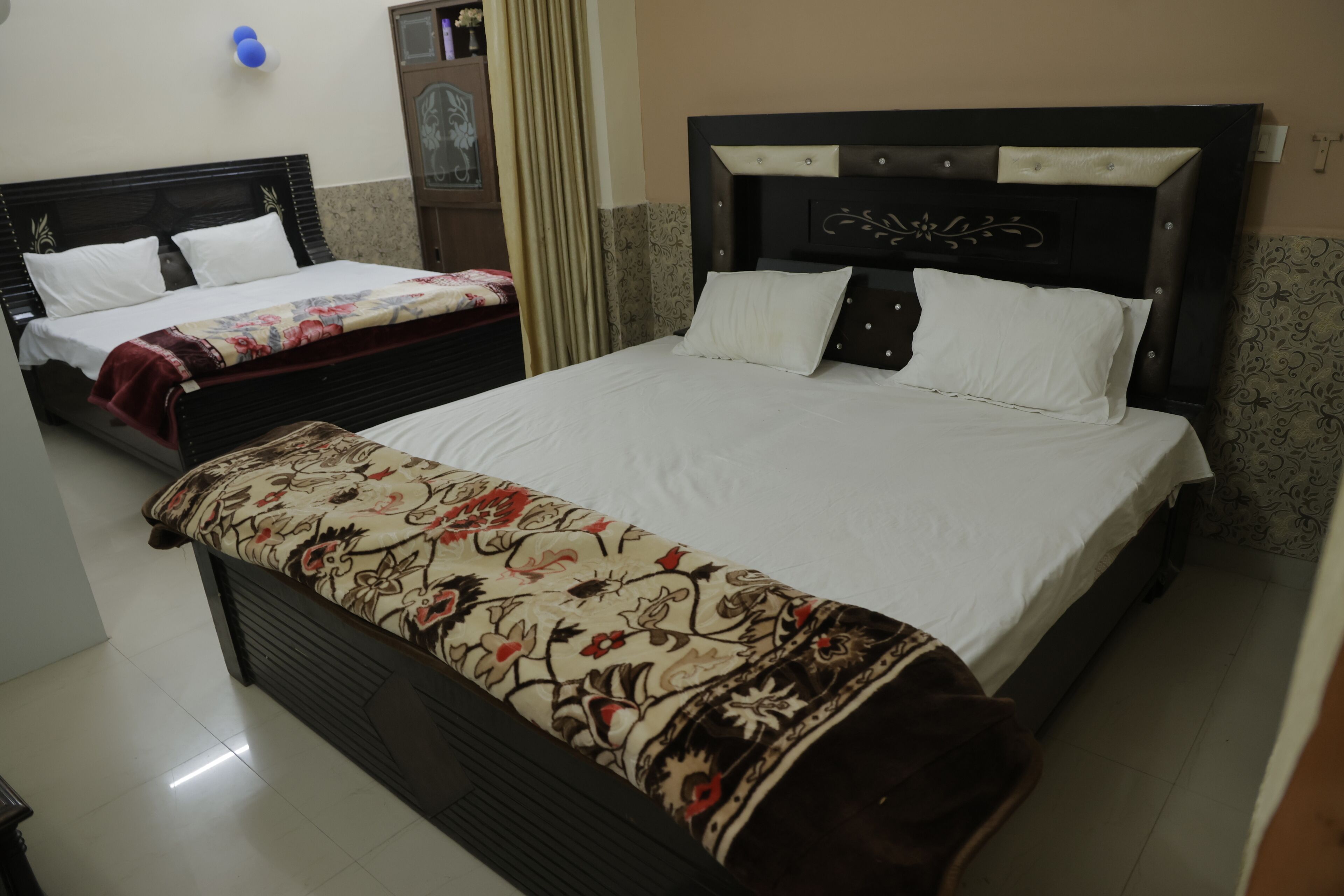 Family Room, City View