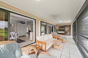 Interior - Seaside Links: Beautiful Home in The Dunes Overlooking the Golf Course (Sanibel)