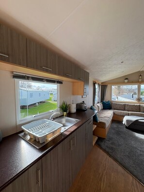 Interior - Static home sleeps 6 (Dawlish Warren)
