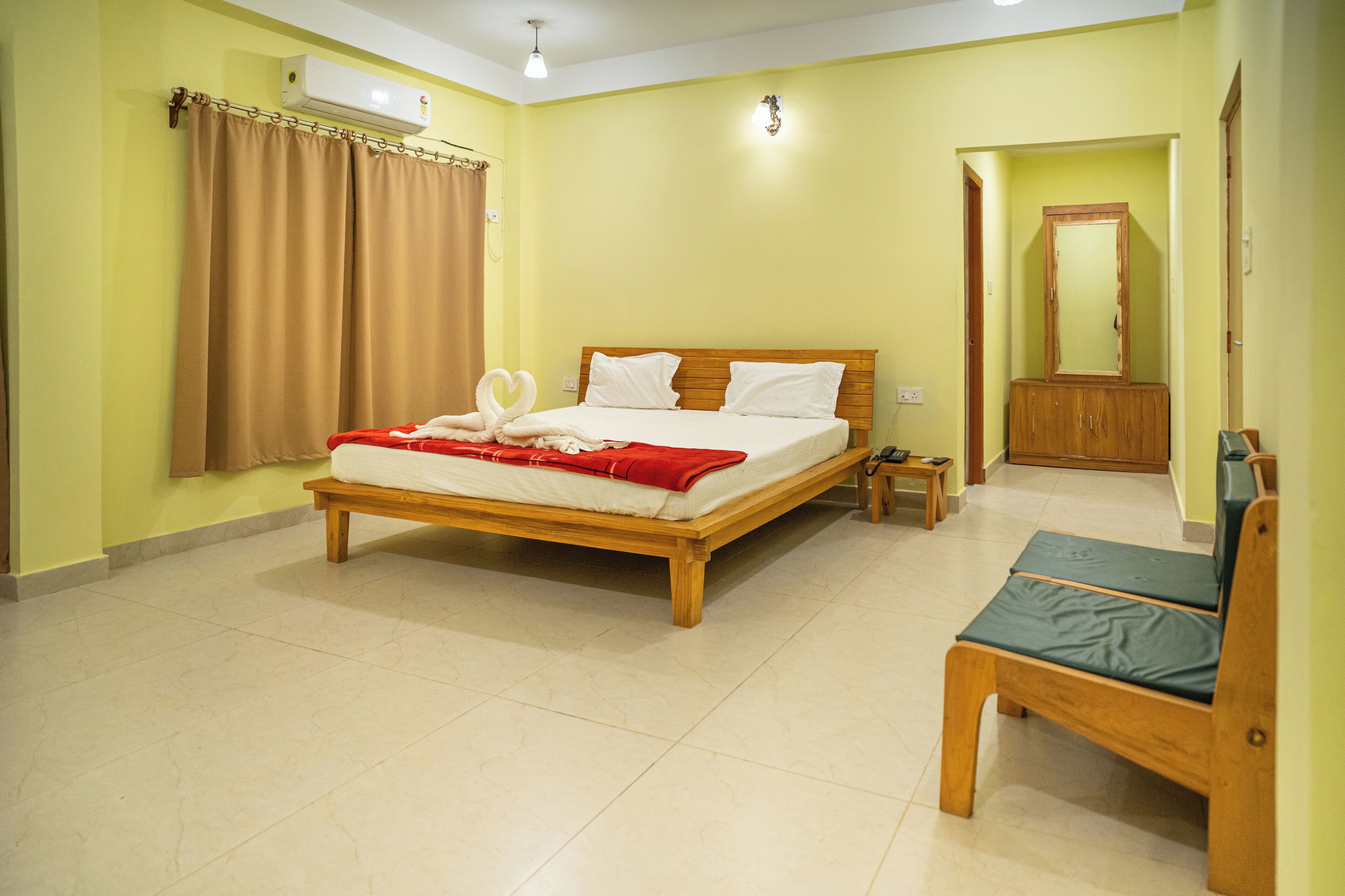 Deluxe Room | Free WiFi