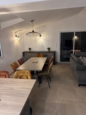 Dining - Casa di a Sérénita - haven of peace, heated pool (San-Gavino-di-Carbini)