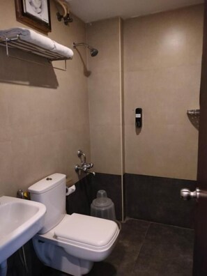 Bathroom - Astra Hotel and Suites Hsr 1st Sector (Bengaluru)