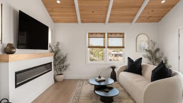 Smart TV, fireplace, offices