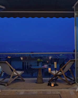 Superior Double Room, Partial Lake View | Terrace/patio - The Windyard Kazan Onsen Retreat (Dali)