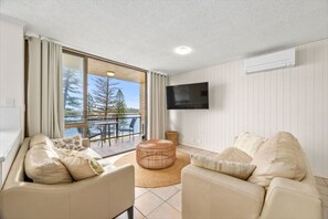Smart TV - Allamanda Place Unit 11 Bulcock Beach Waterfront Views (Caloundra)