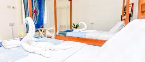 Double or Twin Room | Desk, soundproofing, free WiFi, wheelchair access