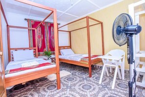 Kamer, 1 twee- of 2 eenpersoonsbedden