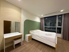 WiFi, bed sheets - 2 Bedroom Apartment for Rent at Vinhomes Central Park (Thành phố Hồ Chí Minh)