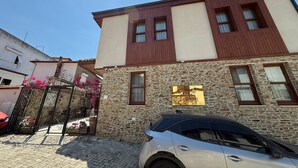 Exterior - The Pilgrim Ephesus Hotel (Selcuk)