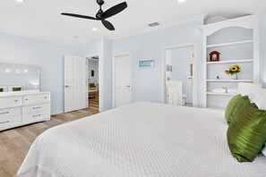 3 bedrooms, iron/ironing board, free WiFi, bed sheets - Pet-Friendly Coastal Retreat Near Beach and Pool (Port Aransas)