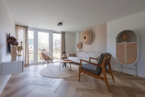 Living room - Stylish Coastal Home With Garden (Sint Maarten)