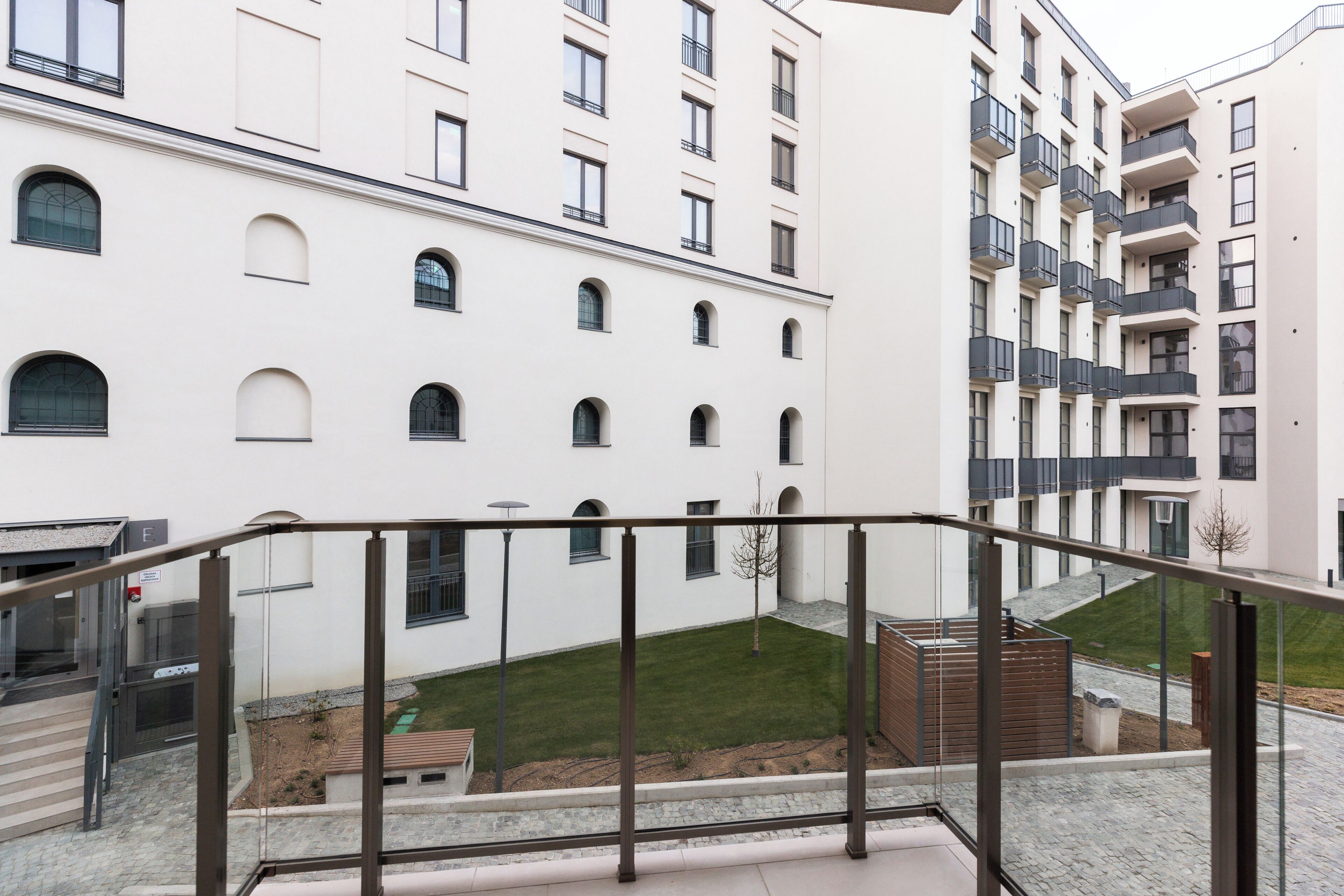 숙박 시설 구내