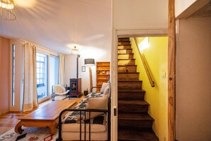 Interior - Atipyque house in the heart of the Bauges mountains (Le Châtelard)