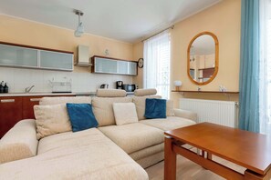 Living area - Siedleckiego 18 Street Władysławowo | Cozy Studio | Parking (Władysławowo)