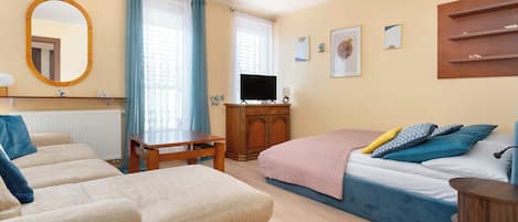 Iron/ironing board, travel crib, WiFi, bed sheets