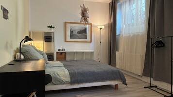 1 bedroom, WiFi, bed sheets