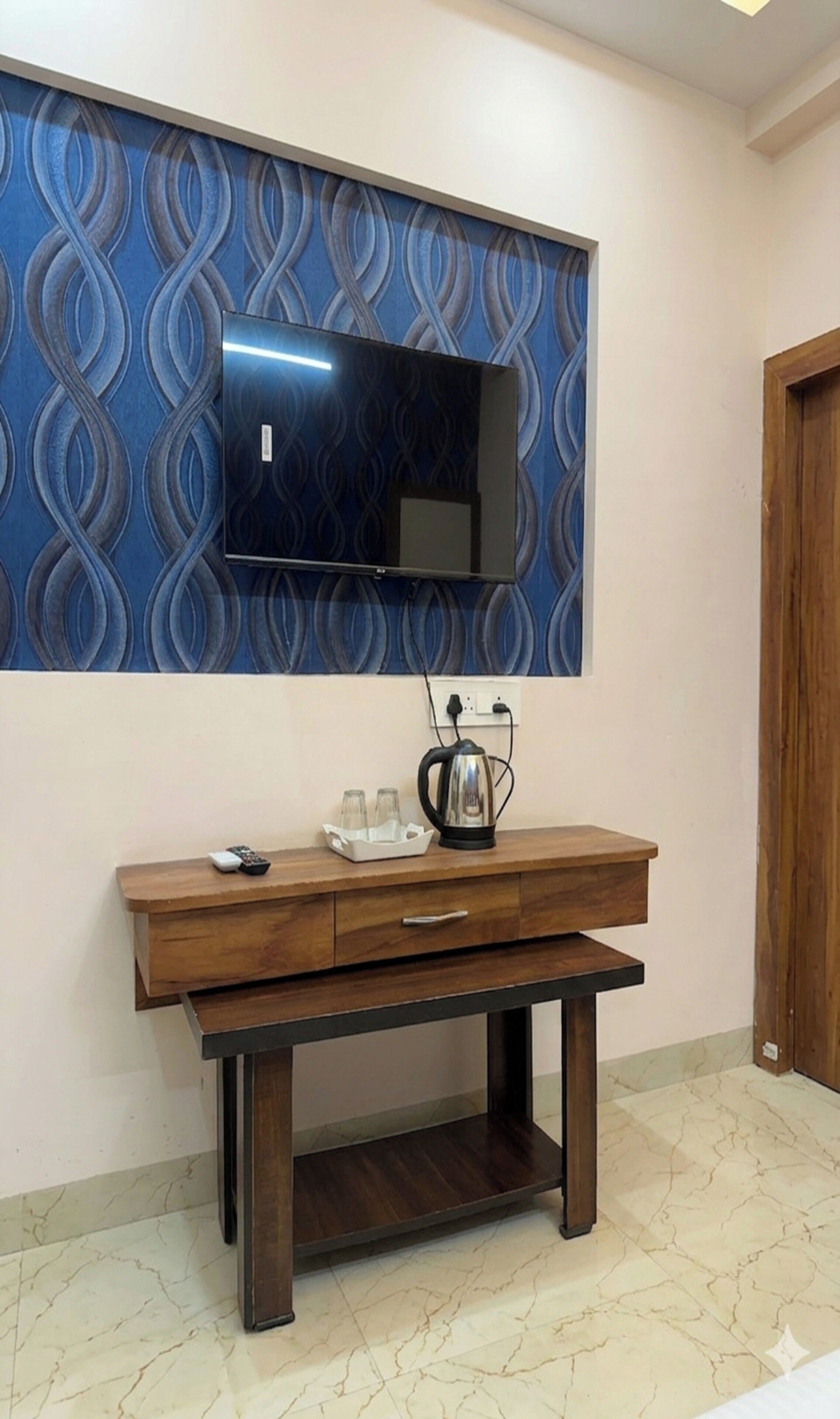 Superior Room, City View | Interior