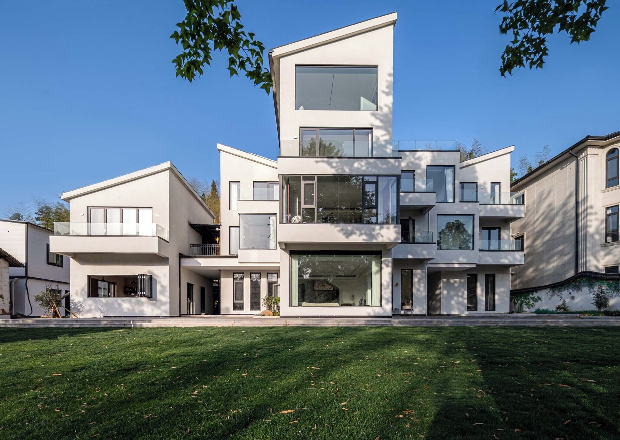 Luxury-Villa, Talblick