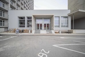 Exterior - Warm Corner Studio at Kosmalt with Balcony (Košice)