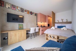 Room - Warm Corner Studio at Kosmalt with Balcony (Košice)