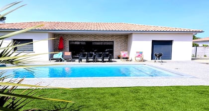 JOLIE VILLA WITH SWIMMING POOL BETWEEN OCEAN VINEYARD AND BORDEAUX