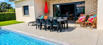 JOLIE VILLA WITH SWIMMING POOL BETWEEN OCEAN VINEYARD AND BORDEAUX