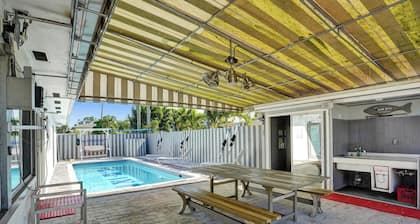 Private Studio w/ Pool & Patio Steps to the Beach