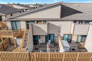 Terrace/patio - Club Ocean Villa II unit 128 3BR Getaway on 120th St (Ocean City)