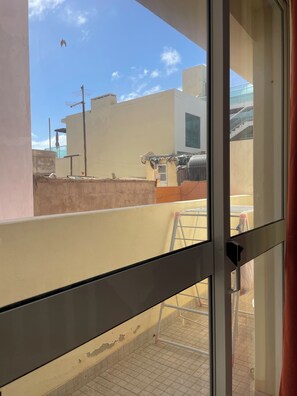 Interior - Alida Cottage: central lofted openspace loft with 4 beds (Santa Maria)