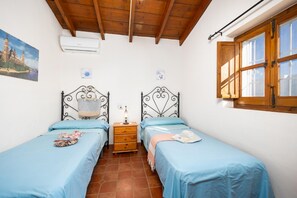 House - Villa Cortijo Porroncico (Nerja)