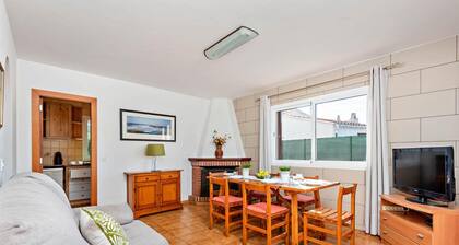 Villa Ponent With 3 Bedrooms and 2 Bathrooms