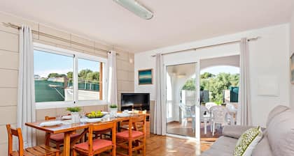 Villa Ponent With 3 Bedrooms and 2 Bathrooms