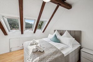 Iron/ironing board, WiFi, bed sheets - Ramoni Apartments - Enzzauber - Bad Wildbad (Bad Wildbad)